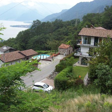 Casa Delle Camelie Apartment Sorico Luaran gambar