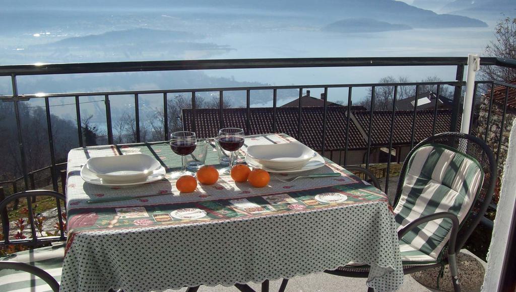 Casa Delle Camelie Apartment Sorico Luaran gambar