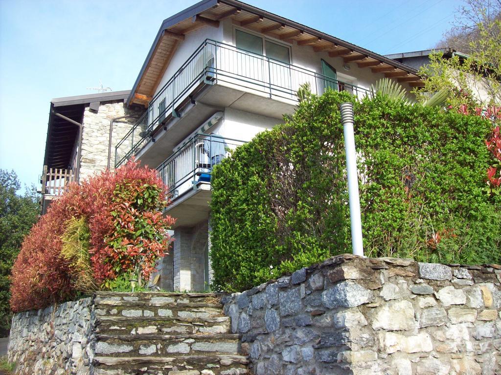 Casa Delle Camelie Apartment Sorico Luaran gambar