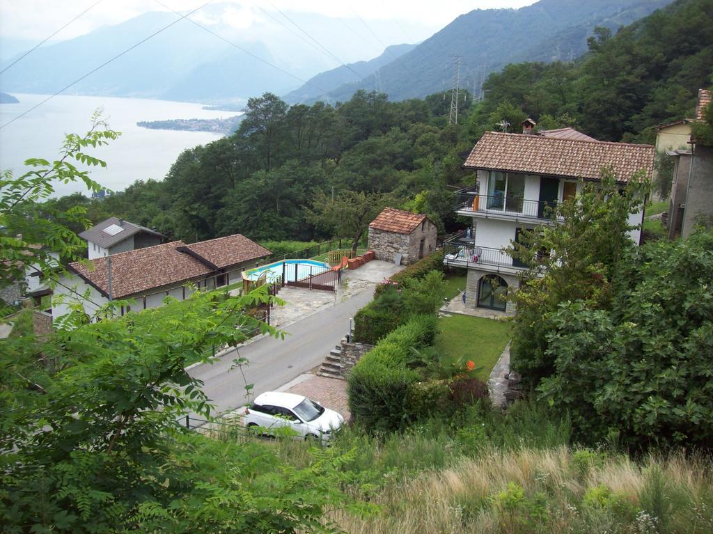 Casa Delle Camelie Apartment Sorico Luaran gambar